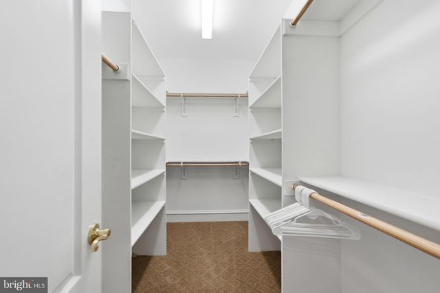 3002 APPLE BROOK LN, Oakton, VA 22124