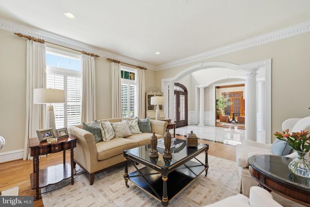 3002 APPLE BROOK LN, Oakton, VA 22124