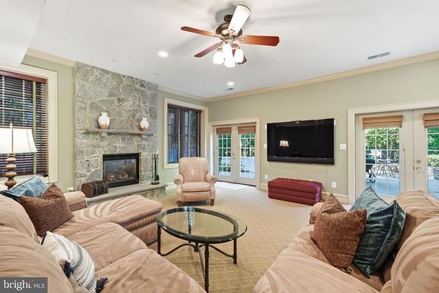 3002 APPLE BROOK LN, Oakton, VA 22124