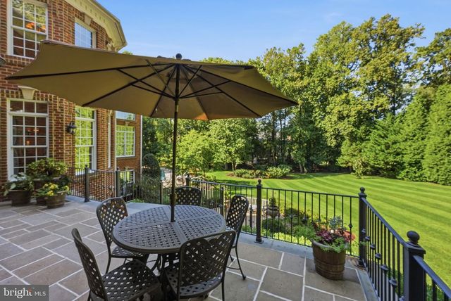 3002 APPLE BROOK LN, Oakton, VA 22124