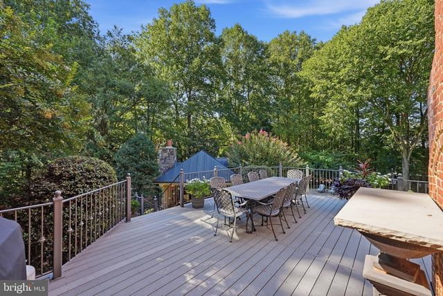 3002 APPLE BROOK LN, Oakton, VA 22124
