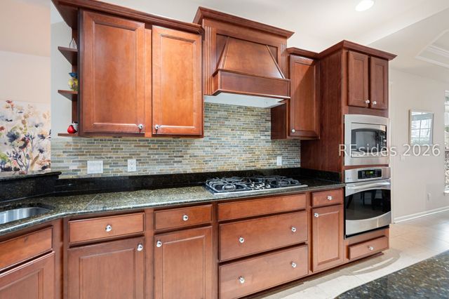 6 Miramar Ct, Bluffton, SC 29910