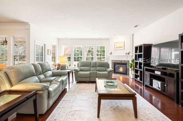 6 Miramar Ct, Bluffton, SC 29910