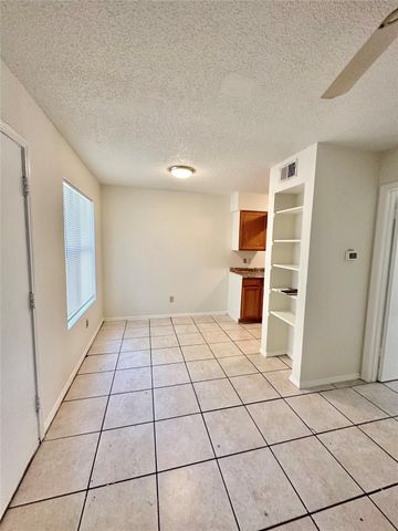 4322 Gillis ST 105, Austin, TX 78745