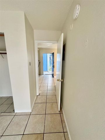 4322 Gillis ST 105, Austin, TX 78745