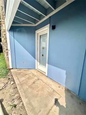 4322 Gillis ST 105, Austin, TX 78745