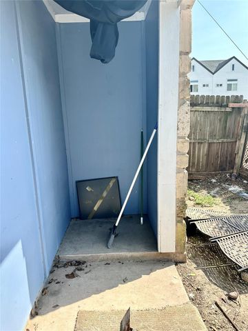 4322 Gillis ST 105, Austin, TX 78745