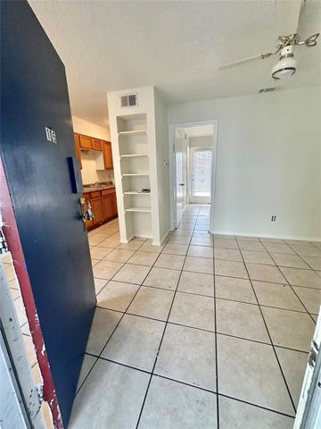 4322 Gillis ST 105, Austin, TX 78745