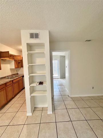 4322 Gillis ST 105, Austin, TX 78745