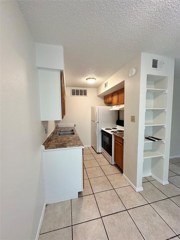 4322 Gillis ST 105, Austin, TX 78745