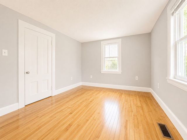 2 Millwood Cir, Framingham, MA 01701