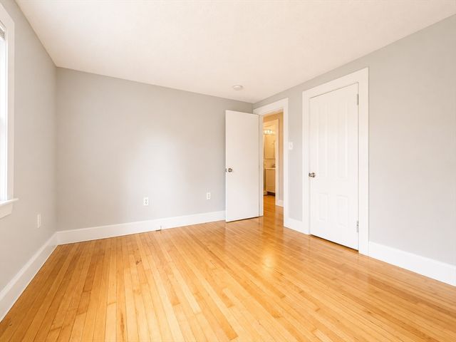 2 Millwood Cir, Framingham, MA 01701