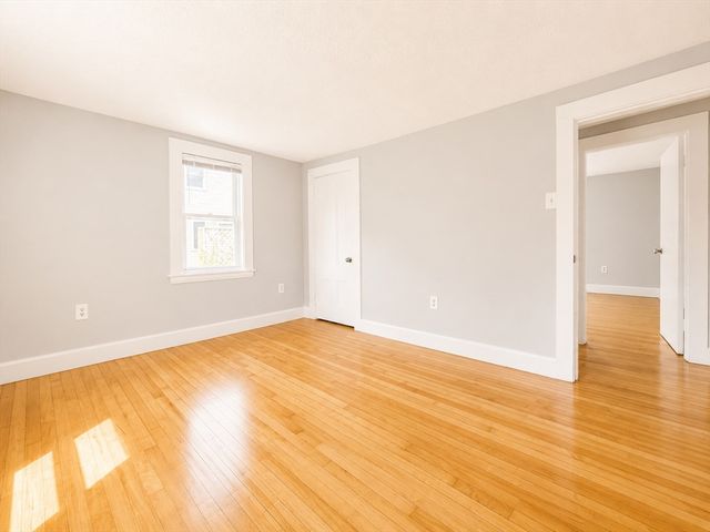 2 Millwood Cir, Framingham, MA 01701