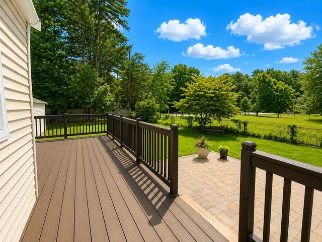 2 Millwood Cir, Framingham, MA 01701