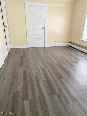 1830 Corning Avenue, Cleveland, OH 44109