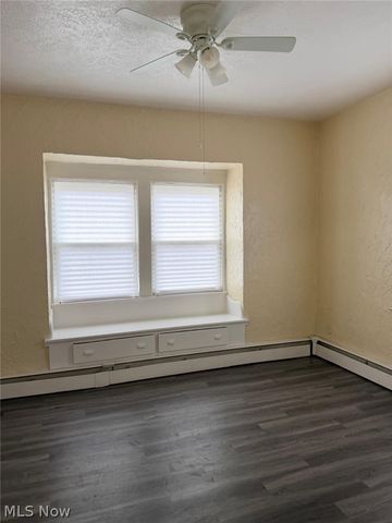 1830 Corning Avenue, Cleveland, OH 44109