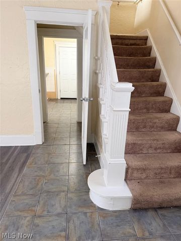 1830 Corning Avenue, Cleveland, OH 44109