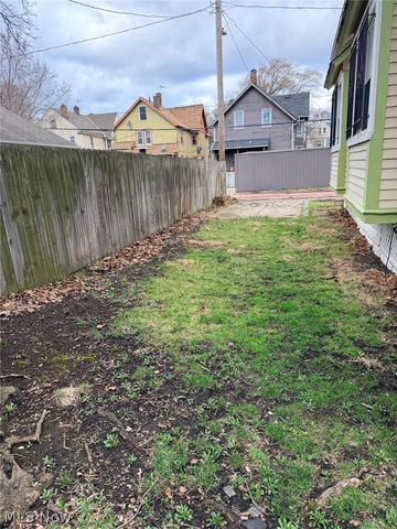 1830 Corning Avenue, Cleveland, OH 44109