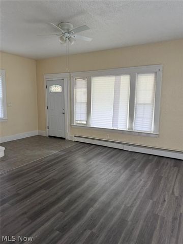 1830 Corning Avenue, Cleveland, OH 44109