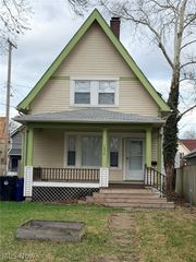 1830 Corning Avenue, Cleveland, OH 44109