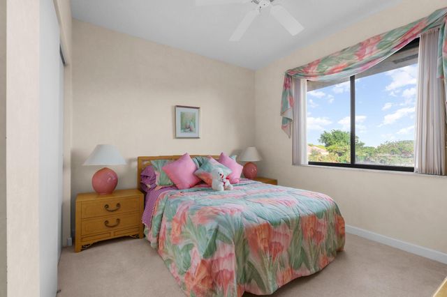 7546 La Paz Blvd 405, Boca Raton, FL 33433