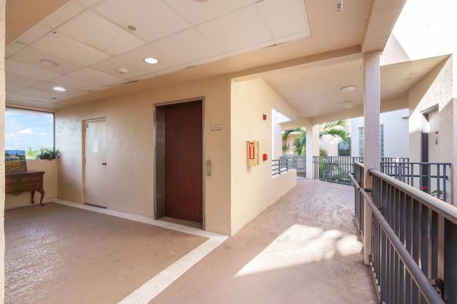 7546 La Paz Blvd 405, Boca Raton, FL 33433