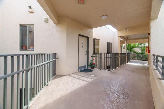 7546 La Paz Blvd 405, Boca Raton, FL 33433