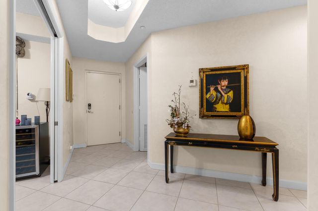 7546 La Paz Blvd 405, Boca Raton, FL 33433