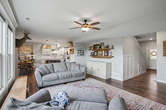 3401 MUIRWOOD CT, Columbia, MO 65202