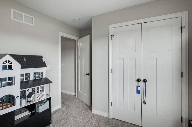 3401 MUIRWOOD CT, Columbia, MO 65202