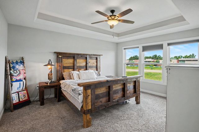 3401 MUIRWOOD CT, Columbia, MO 65202