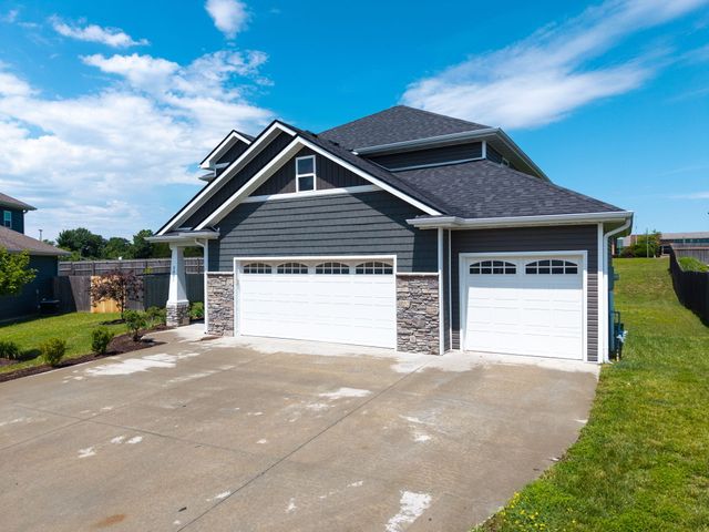 3401 MUIRWOOD CT, Columbia, MO 65202