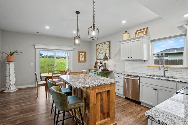 3401 MUIRWOOD CT, Columbia, MO 65202
