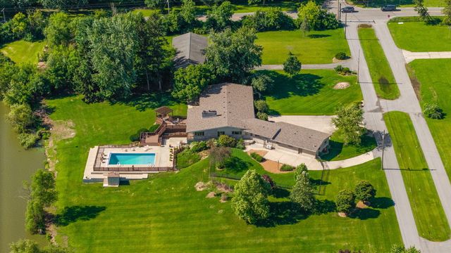 15221 Colfax Street, Lowell, IN 46356