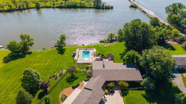 15221 Colfax Street, Lowell, IN 46356