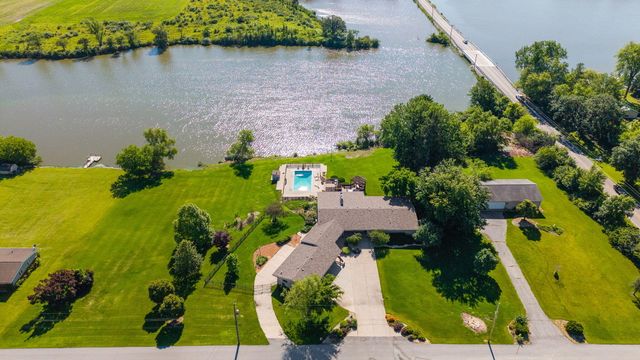 15221 Colfax Street, Lowell, IN 46356
