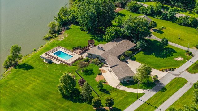 15221 Colfax Street, Lowell, IN 46356
