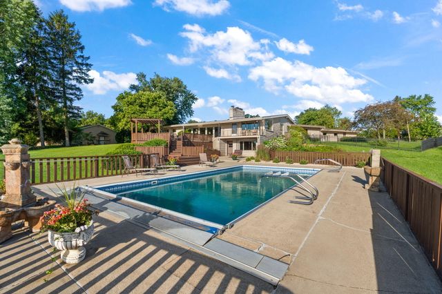 15221 Colfax Street, Lowell, IN 46356