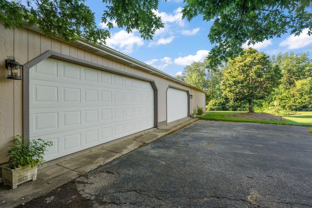 15221 Colfax Street, Lowell, IN 46356