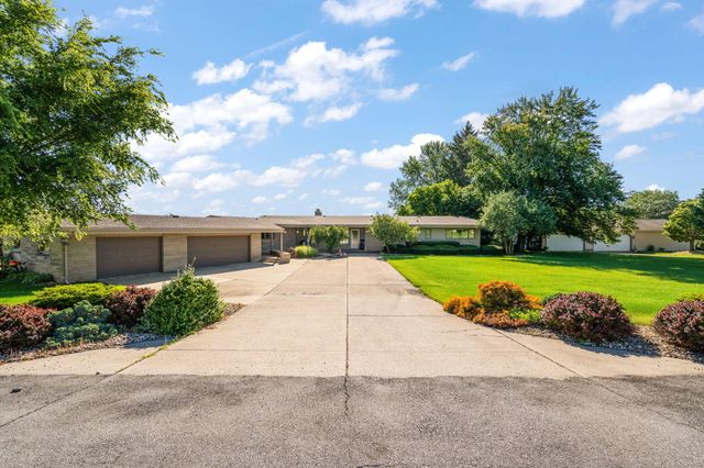 15221 Colfax Street, Lowell, IN 46356