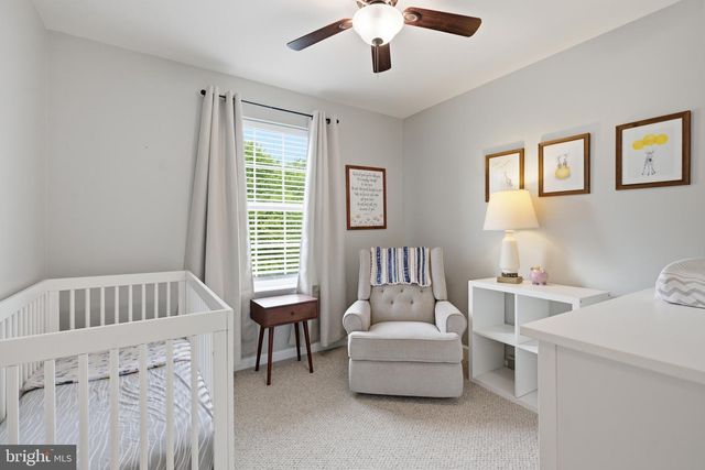 1072 BEAR RD, New Castle, DE 19720