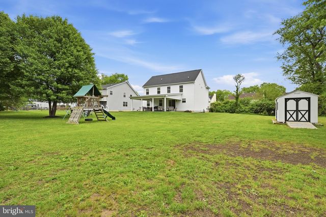 1072 BEAR RD, New Castle, DE 19720