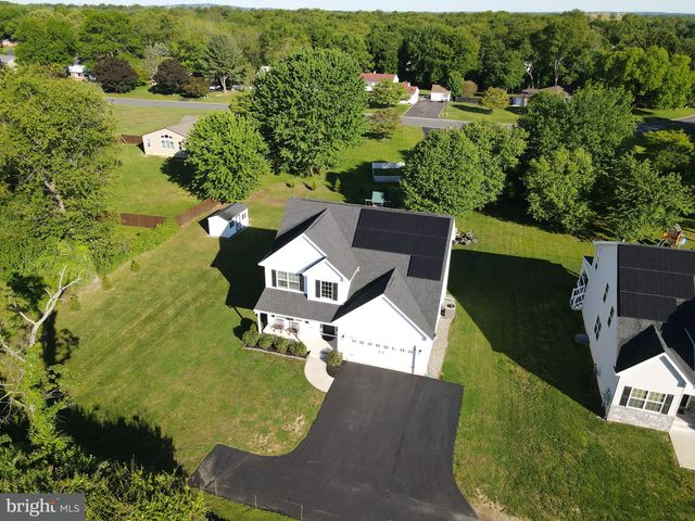 1072 BEAR RD, New Castle, DE 19720