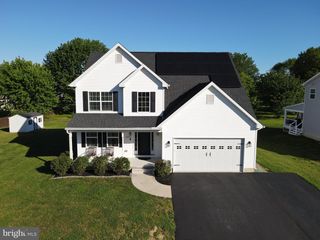 1072 BEAR RD, New Castle, DE 19720