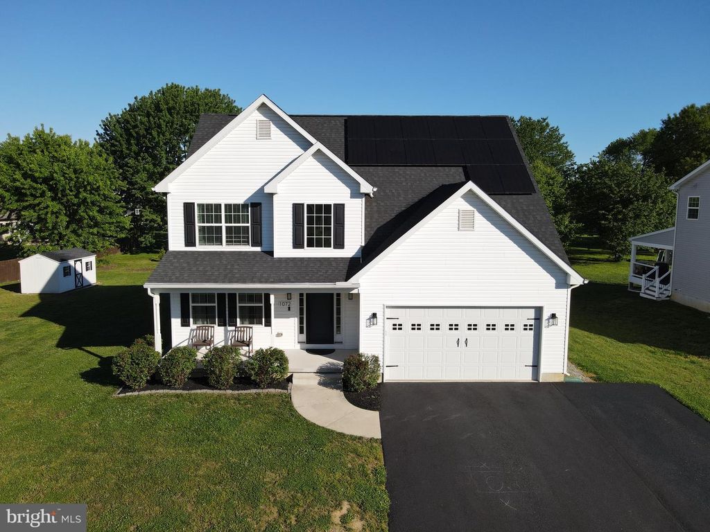 1072 BEAR RD, New Castle, DE 19720
