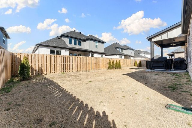 330 Rainforest Loop, Centerton, AR 72719