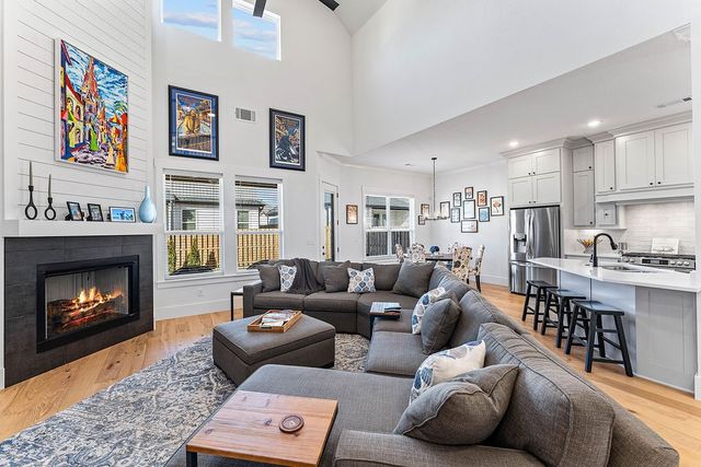 330 Rainforest Loop, Centerton, AR 72719