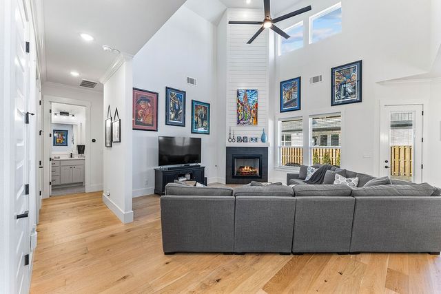 330 Rainforest Loop, Centerton, AR 72719