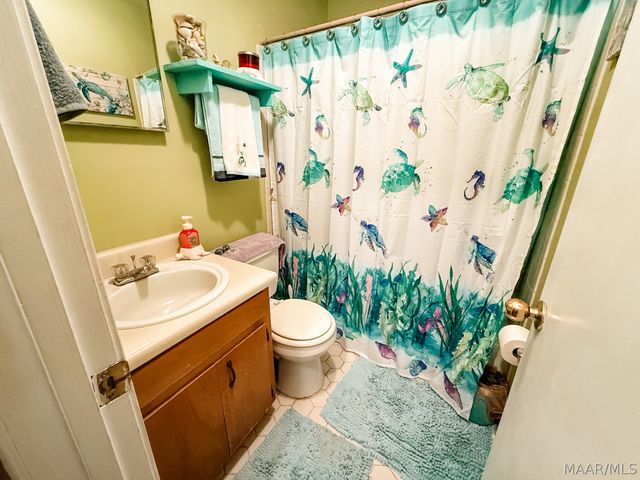 1644 Deatsville Highway, Millbrook, AL 36054