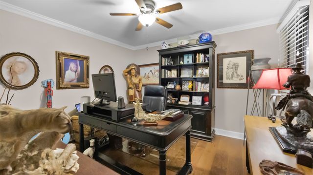 200 Wagner Pl Apt 206, Memphis, TN 38103